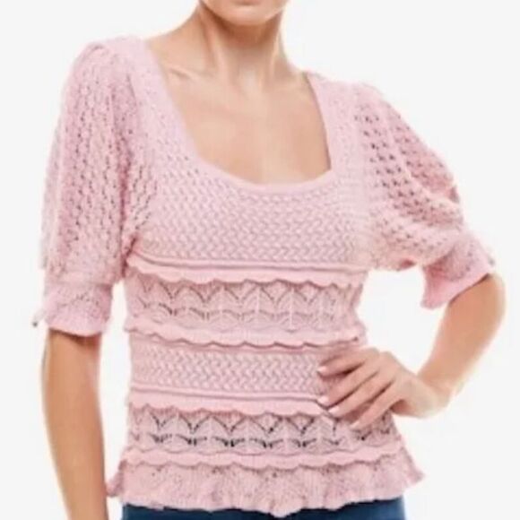 NWT Q+A Los Angeles Puff Sleeve Crochet Knit Short Sleeve Top M - Picture 1 of 7